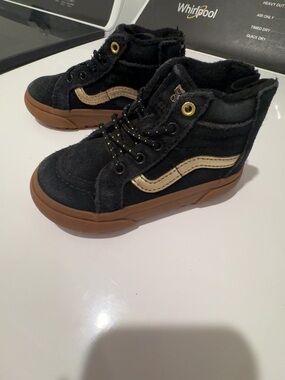 Vans Kids Black High-Top Sneakers with Tan Stripe and Gum Sole